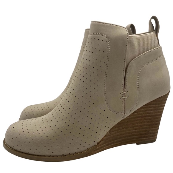 Dolce Vita Womens Booties Gerdy Beige Vegan Leather Ankle Wedge Neutral Casual - Picture 12 of 12